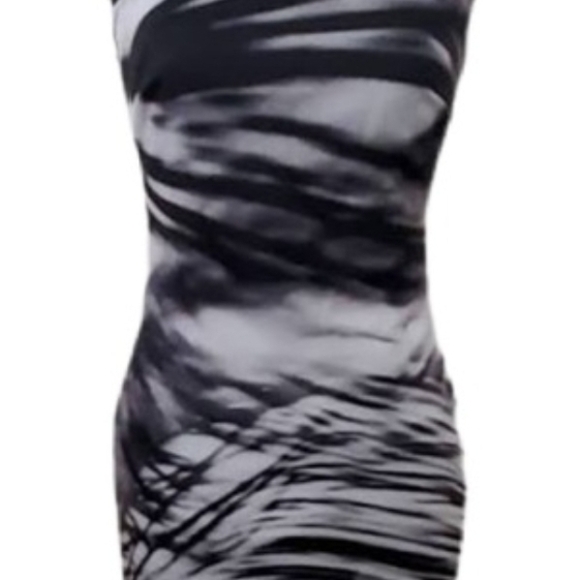 Julia Jordan Black and White One Shoulder Bodycon Dress - Picture 2 of 2